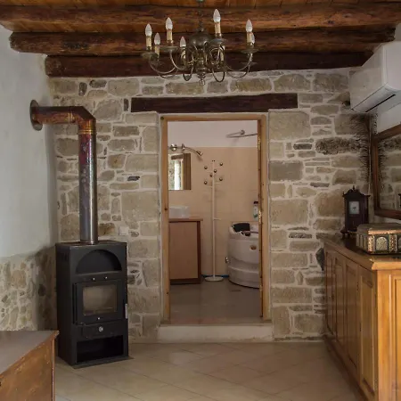 Ioanna 's Place
